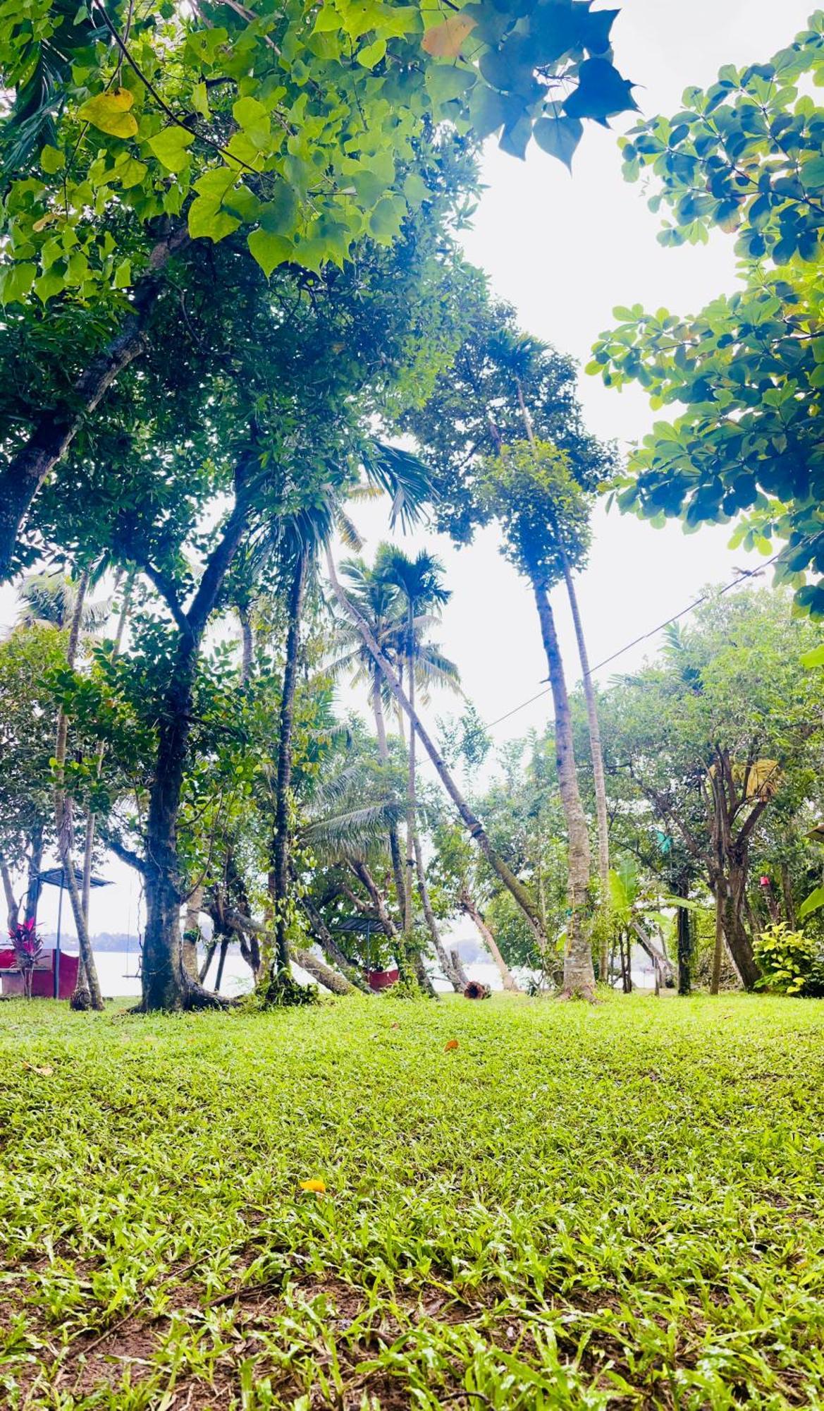 Ashtamudi Villa Kollam Exteriör bild